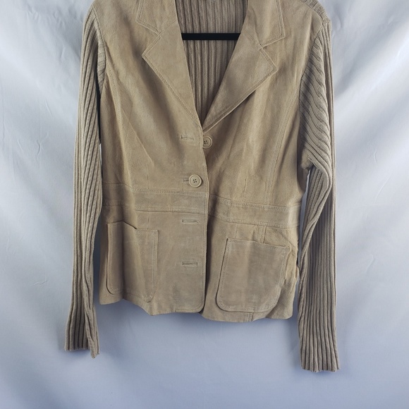 Uniform Women's Jacket - Picture 3 of 5
